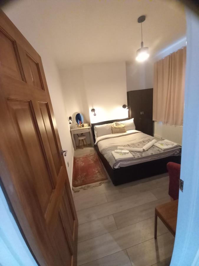 Luxury Holiday Home, Near Beach Саутенд-он-Си Экстерьер фото